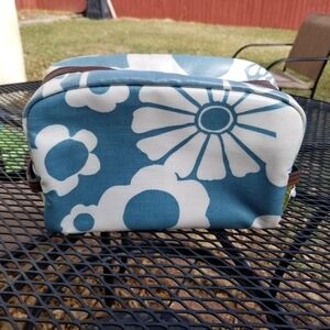 NWT AU Gulf Stream raincloth cotton Dopp kit